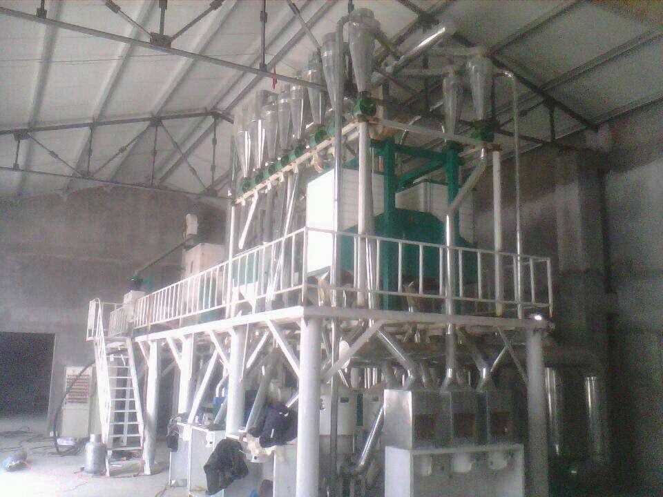 河南雜糧加工設(shè)備機(jī)械有哪些特點(diǎn)(圖1) 河南雜糧加工設(shè)備機(jī)械有哪些特點(diǎn)(圖1)