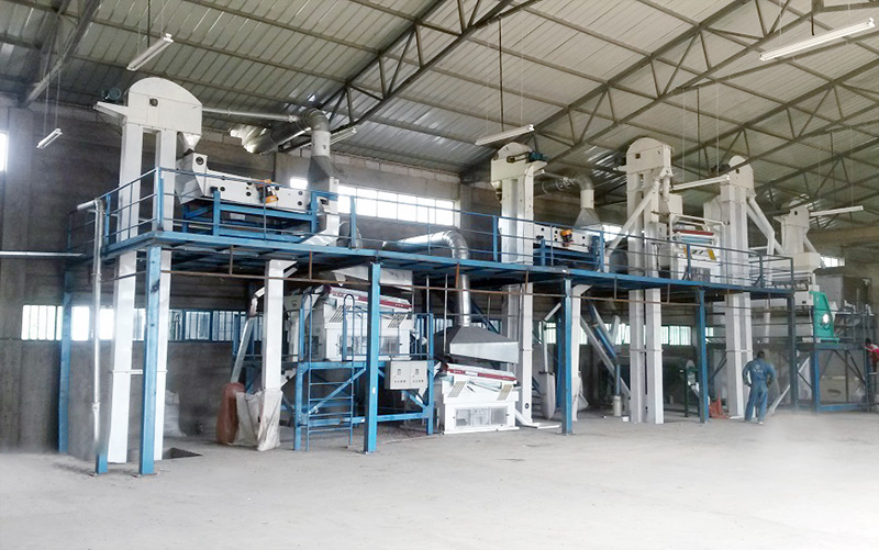 12噸/24小時(shí)種子加工生產(chǎn)線(圖1) 12噸/24小時(shí)種子加工生產(chǎn)線(圖1)